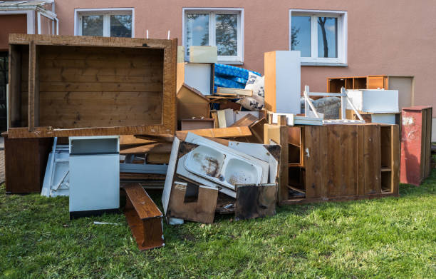 Best Yard Waste Removal  in North Syracuse, NY